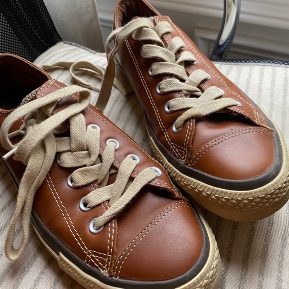 vintage brown leather converse